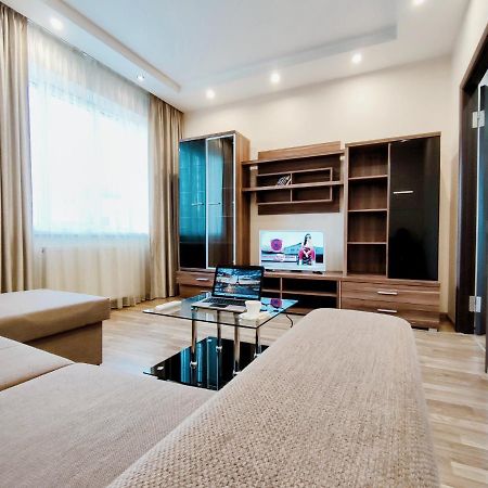 Apartament Positive Lwów Zewnętrze zdjęcie
