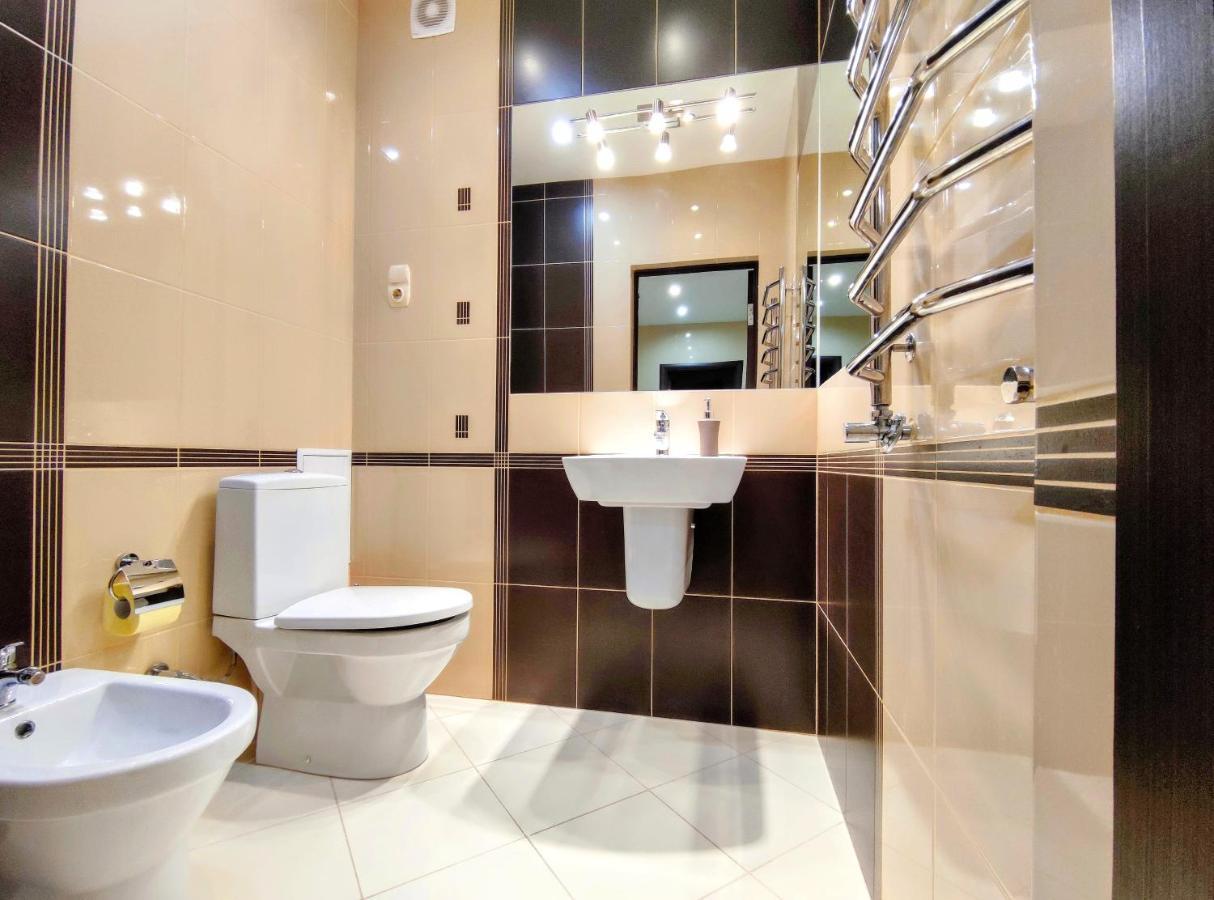 Apartament Positive Lwów Zewnętrze zdjęcie
