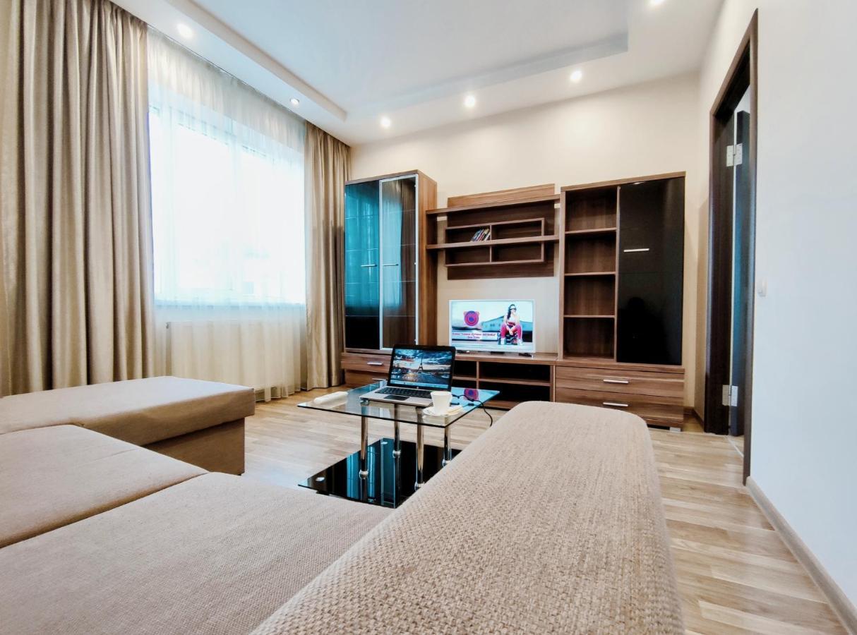 Apartament Positive Lwów Zewnętrze zdjęcie